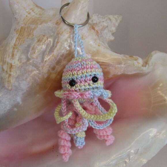 Catch That Dream Designs Accessories - Amigurumi Mini JELLYFISH - Pastel Pink Blue Yellow with Pink Tentacles - Plush